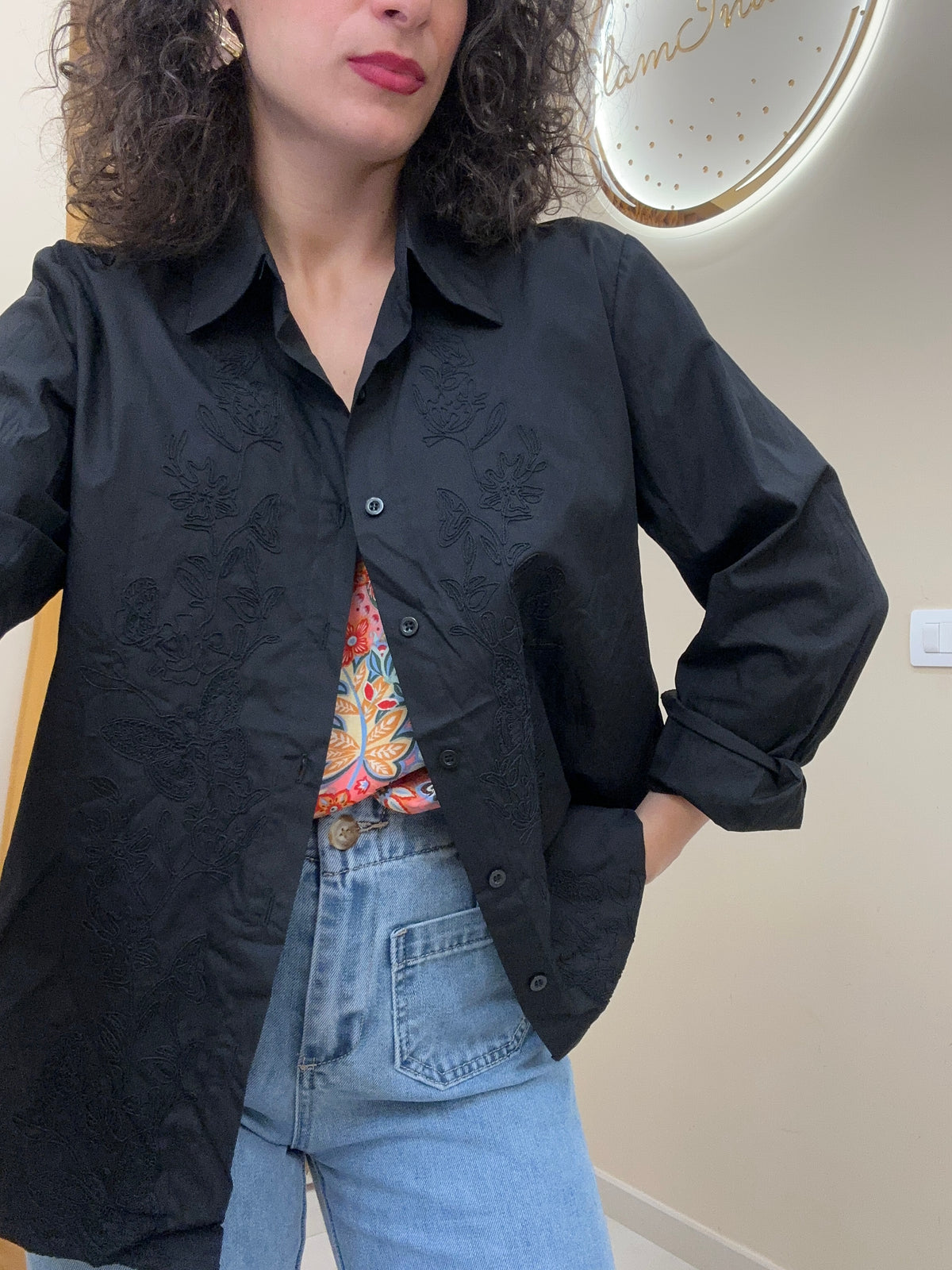 Maxi camicia con fiori ricamati