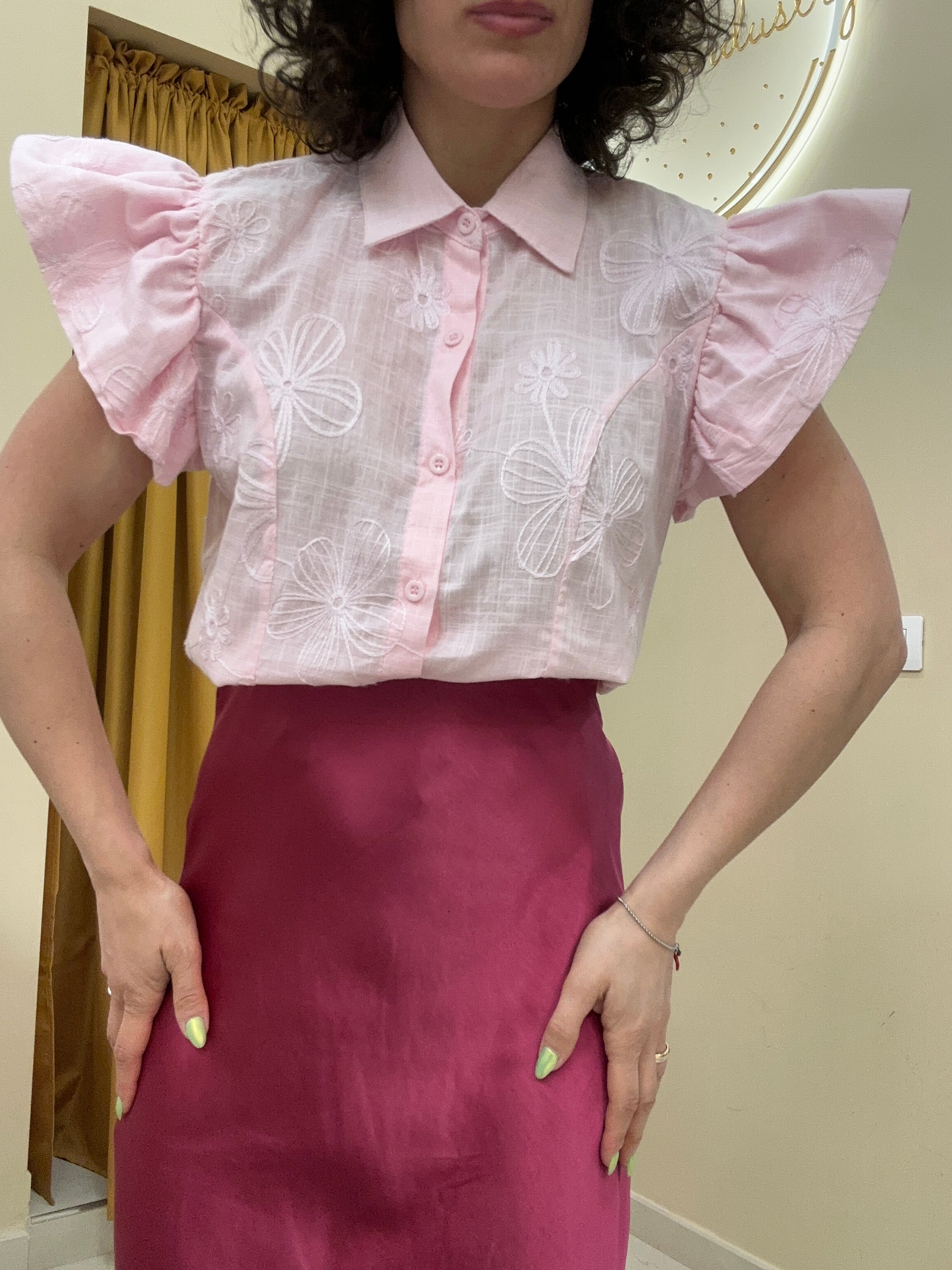 Camicia fiori ricamo
