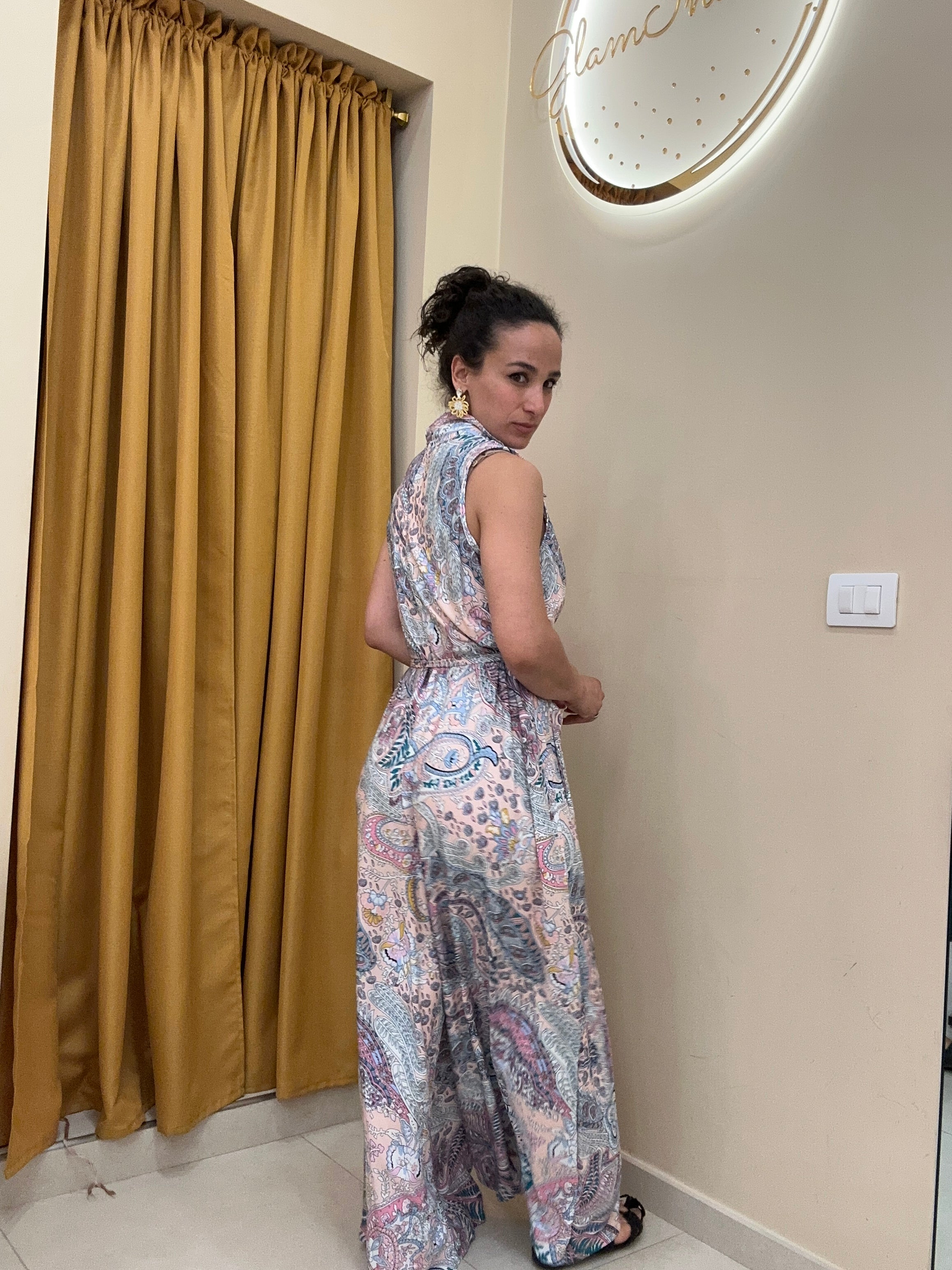 Tuta India camicia rosa