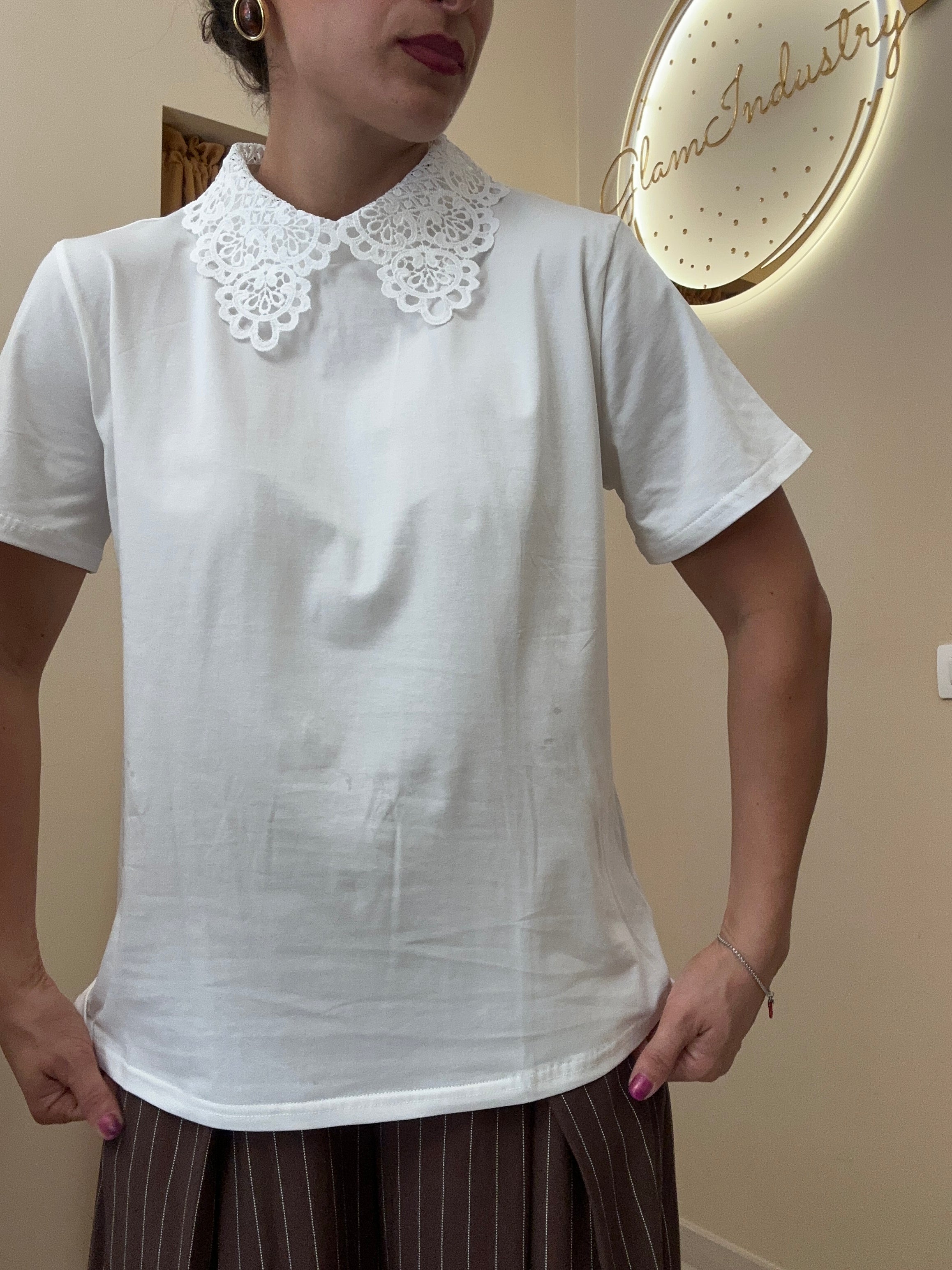 T-shirt colletto merletto Lisa
