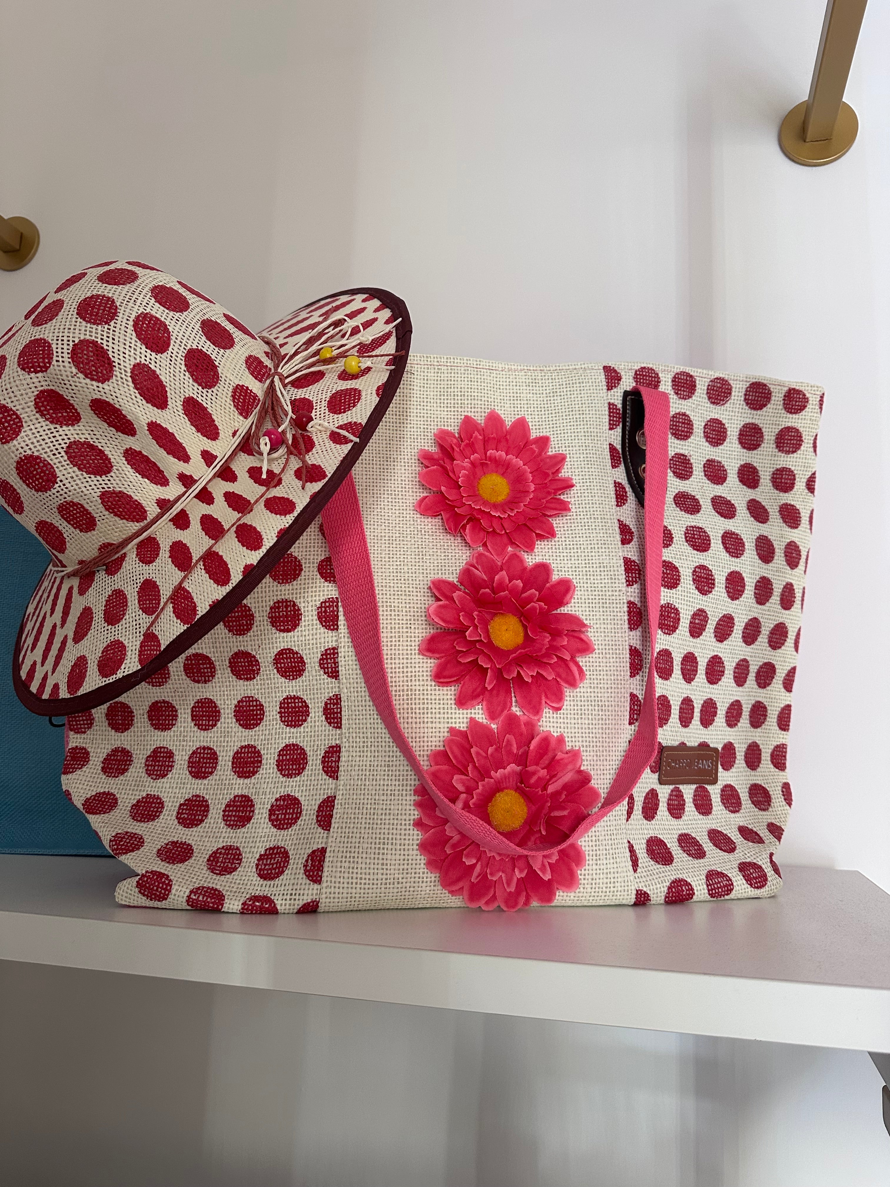 Borsa e cappello