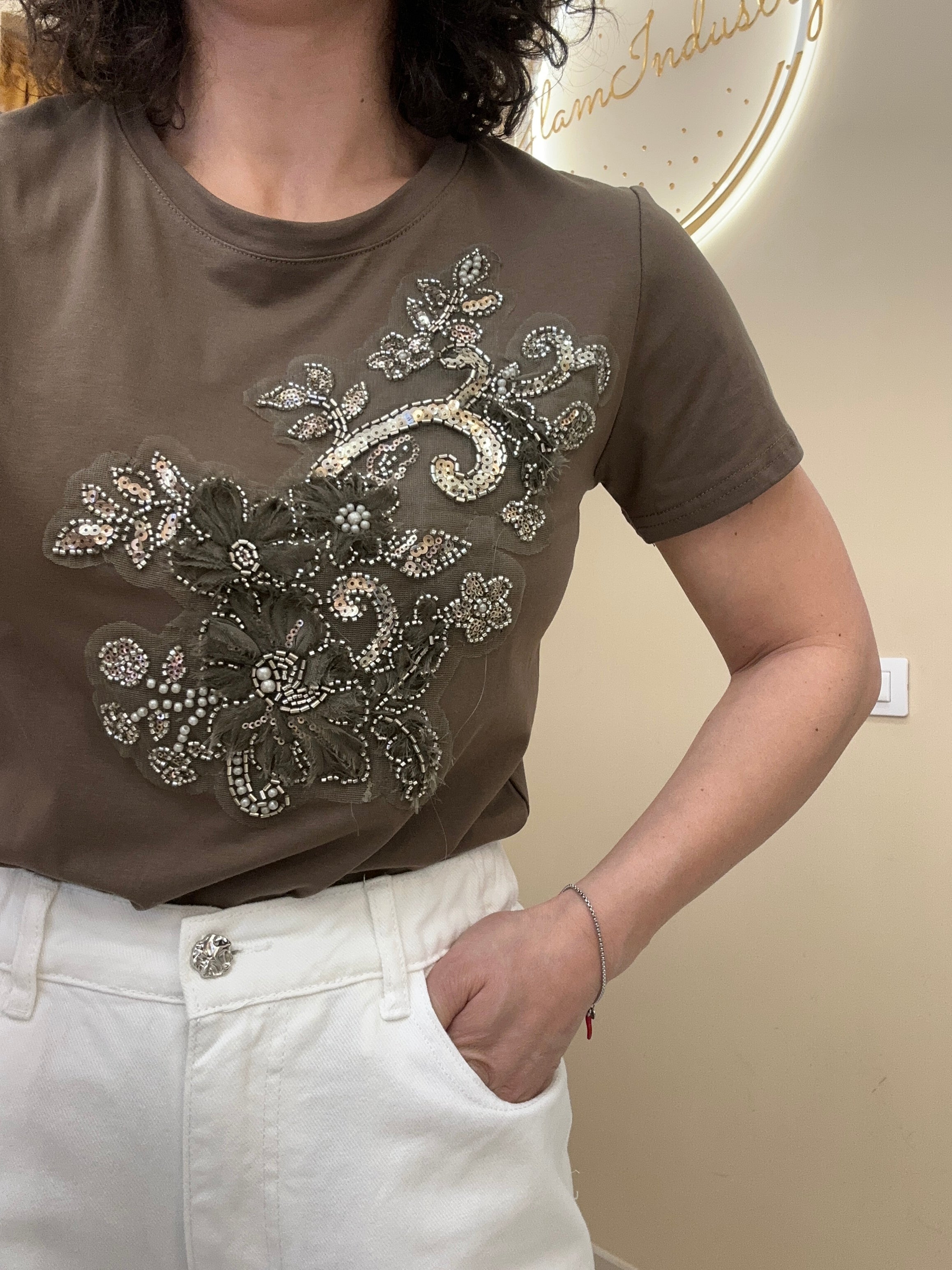 T-shirt applicazione centrale