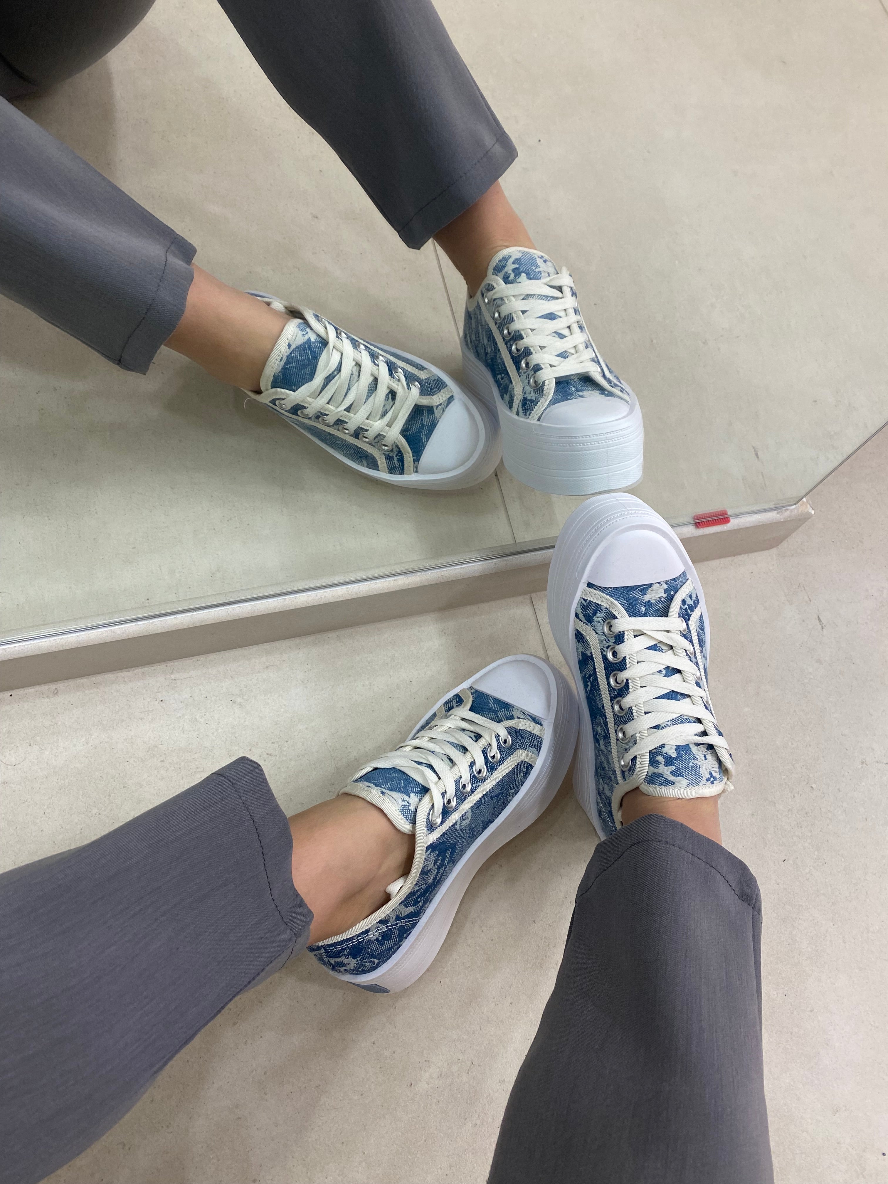 Sneakers mod converse jeans