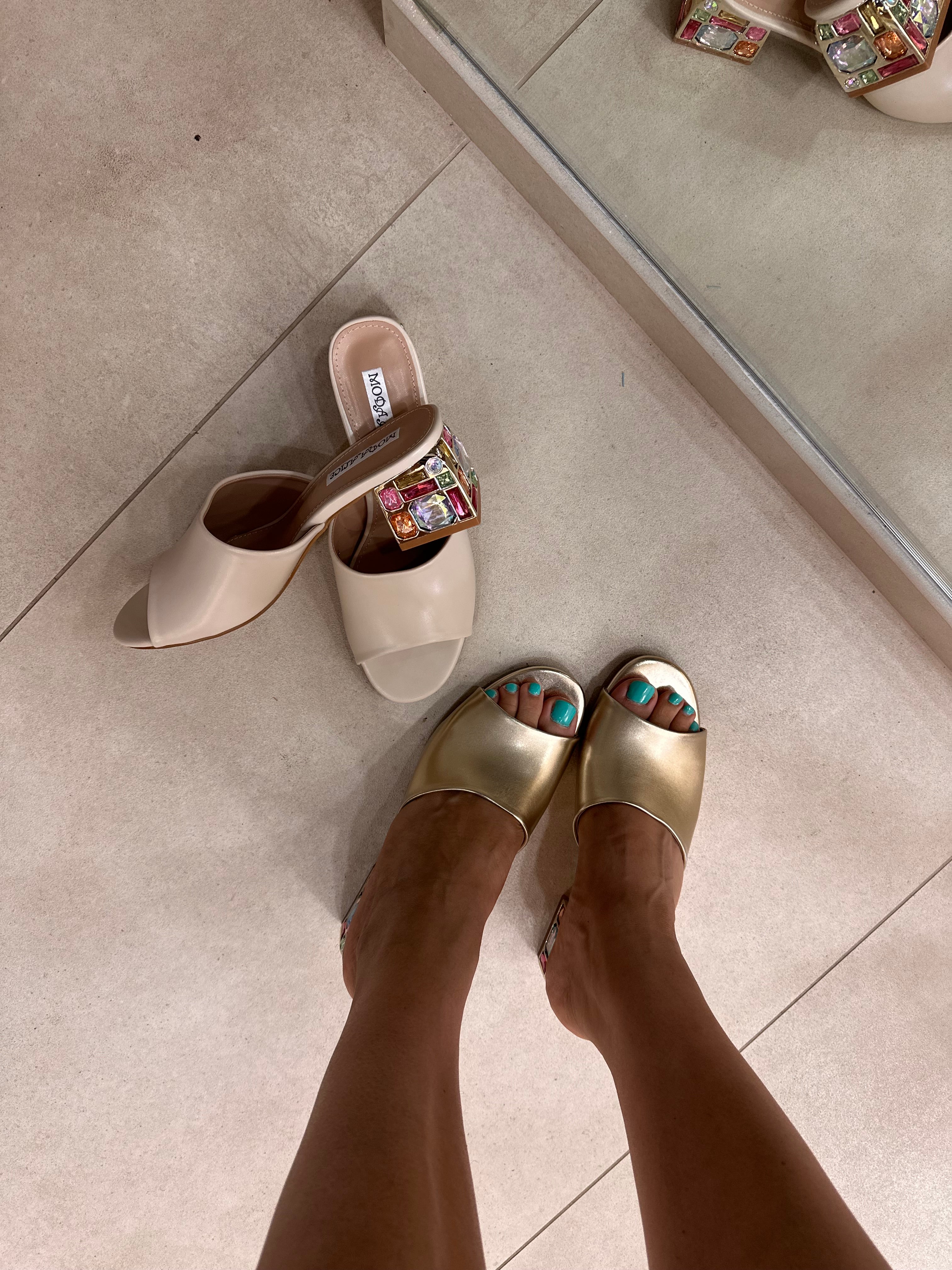 Sandalo B918 tacco pietre colorate oro