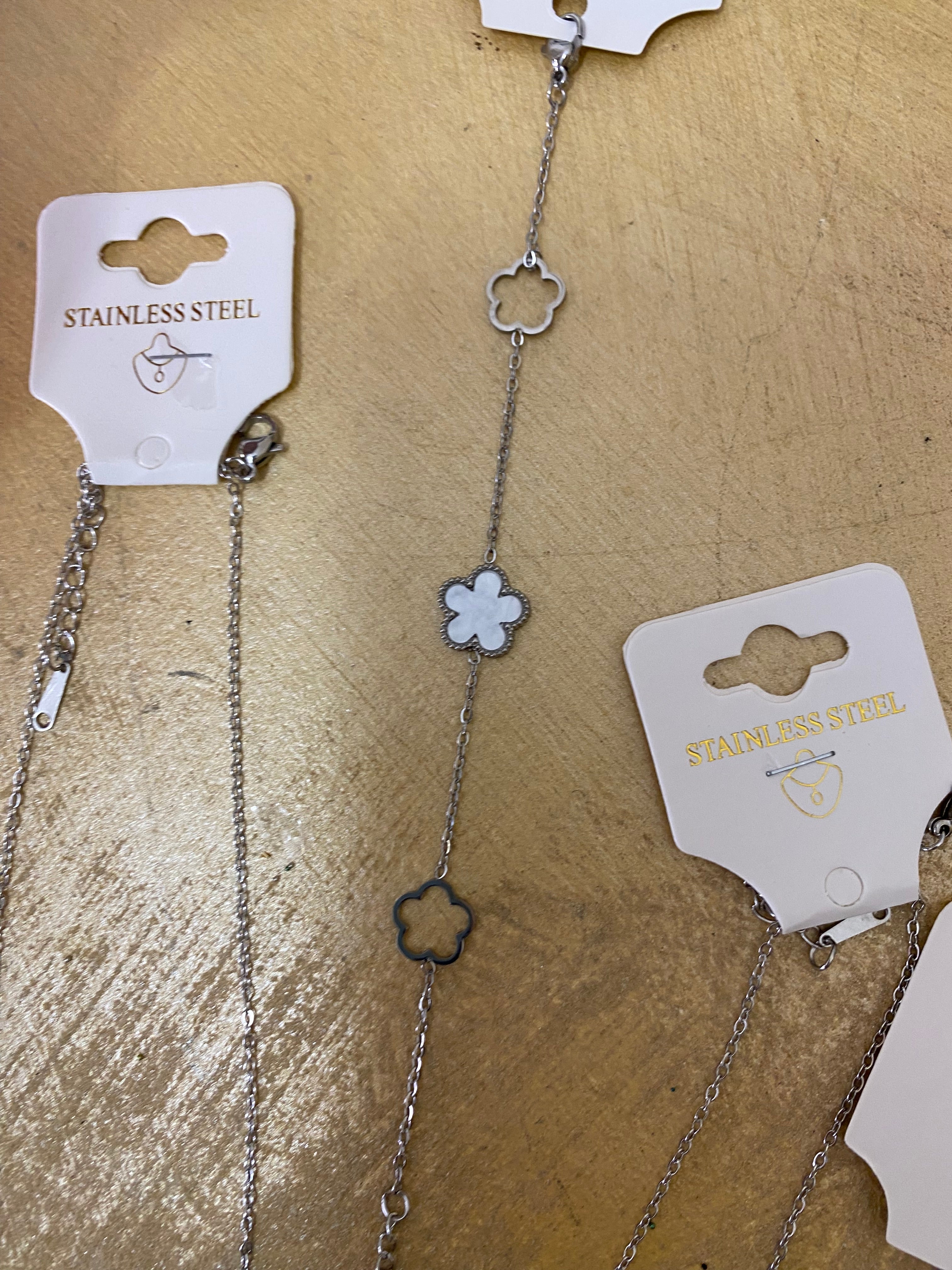 Bracciale argento con tre fiori