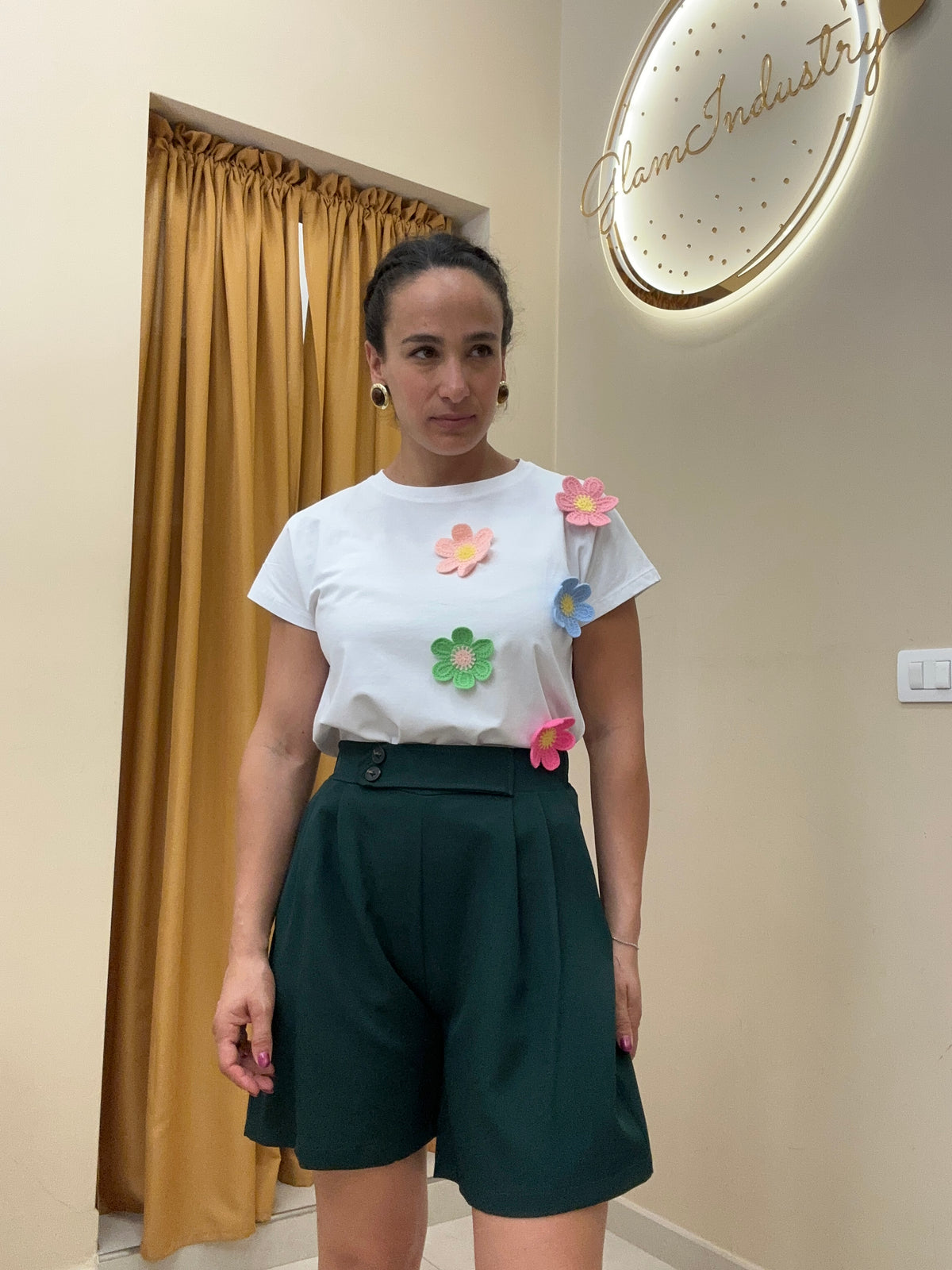 T-shirt fiori colorati