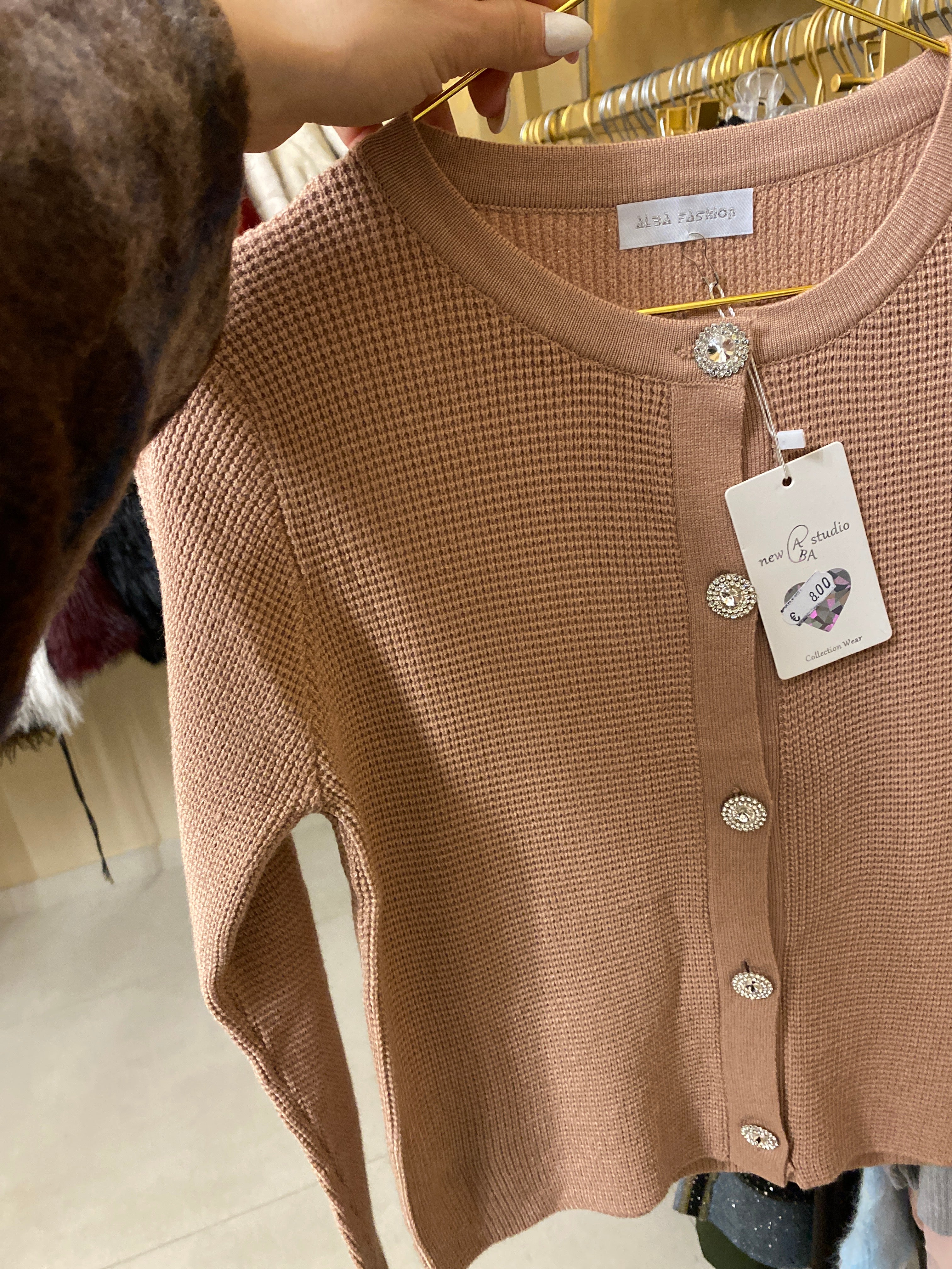 Cardigan particolare