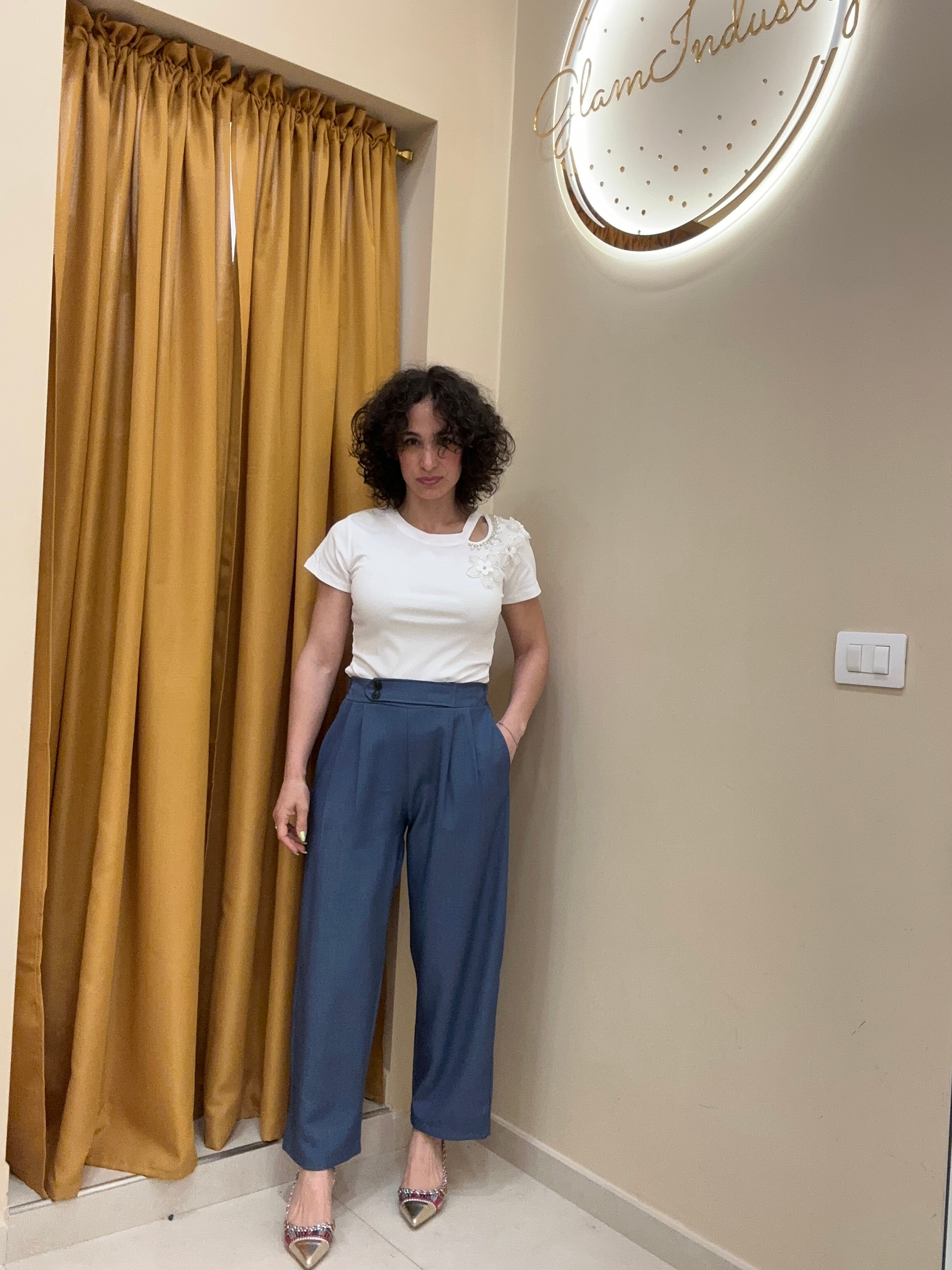 T-shirt goccia e fiori