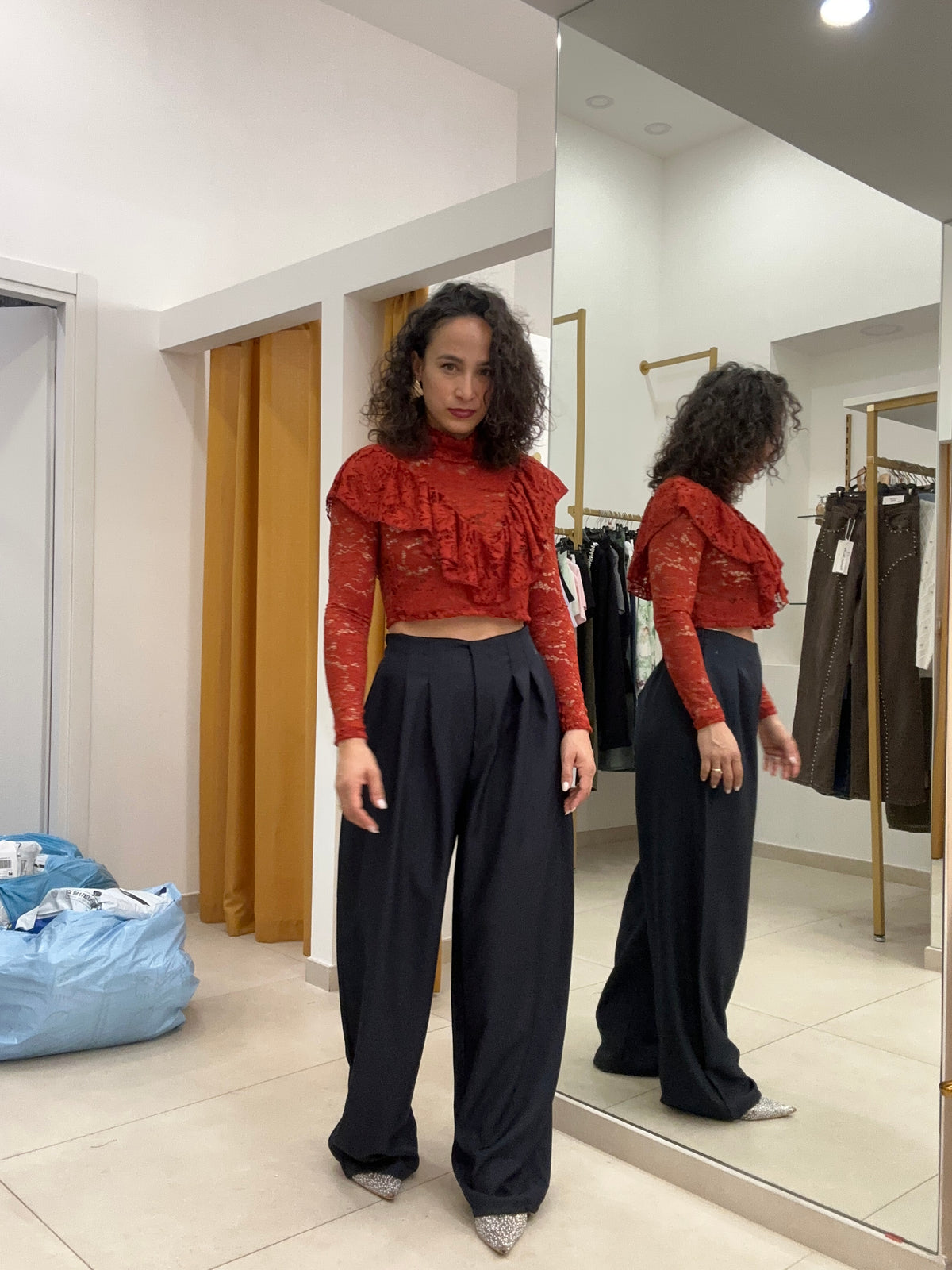 Blusa merletto crop