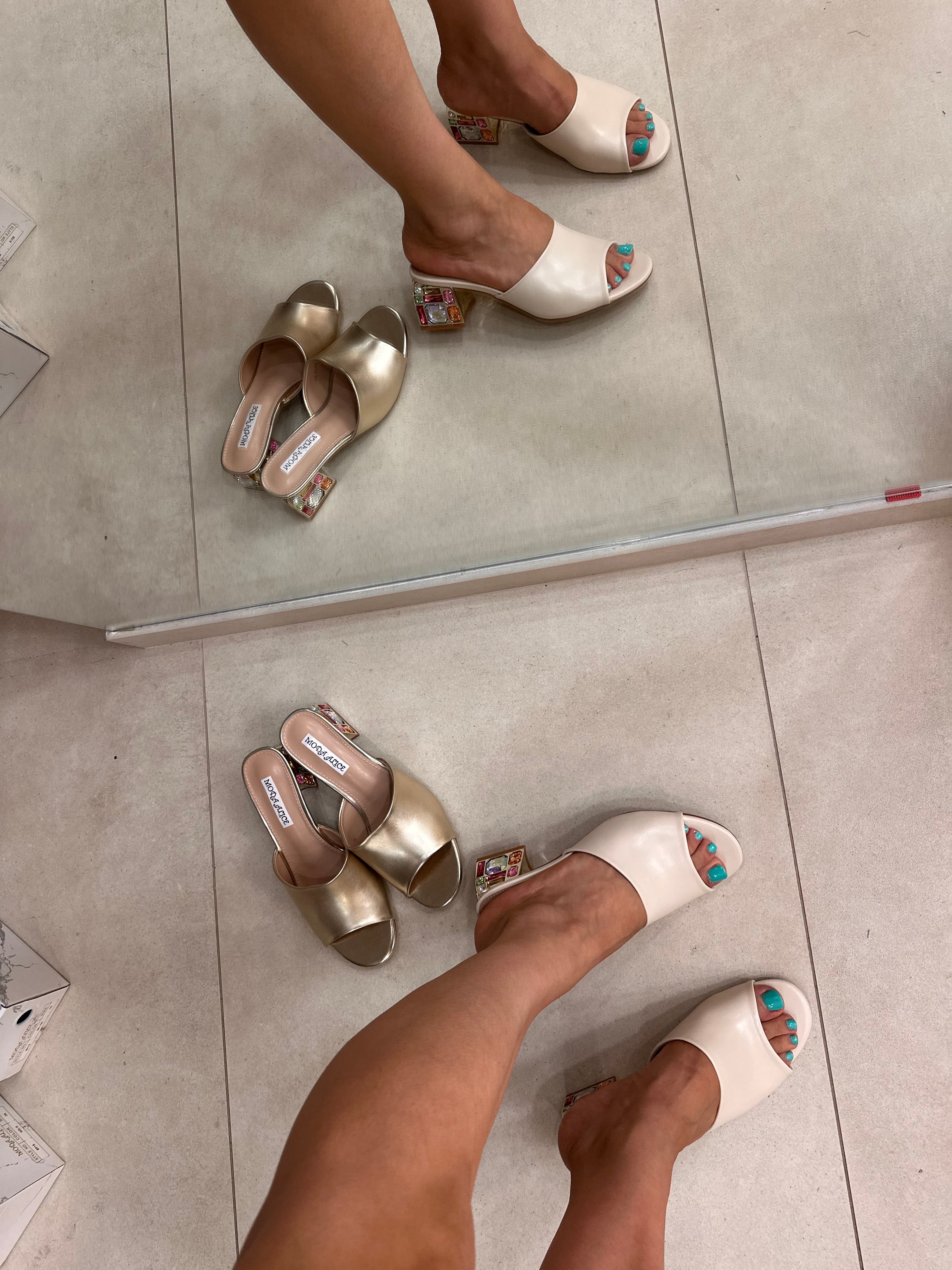 Sandalo B918 tacco pietre colorate beige