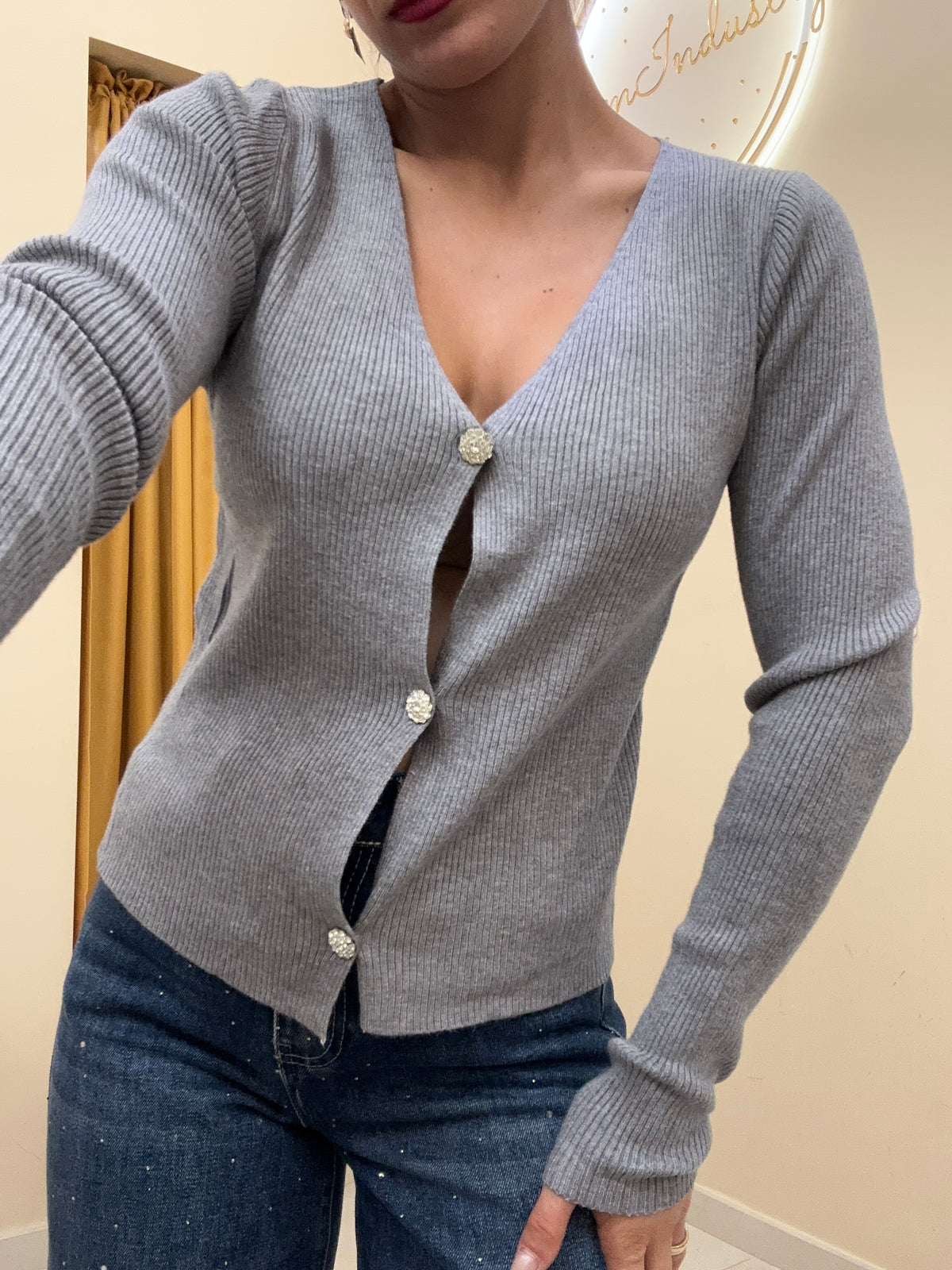 Cardigan tre bottoni