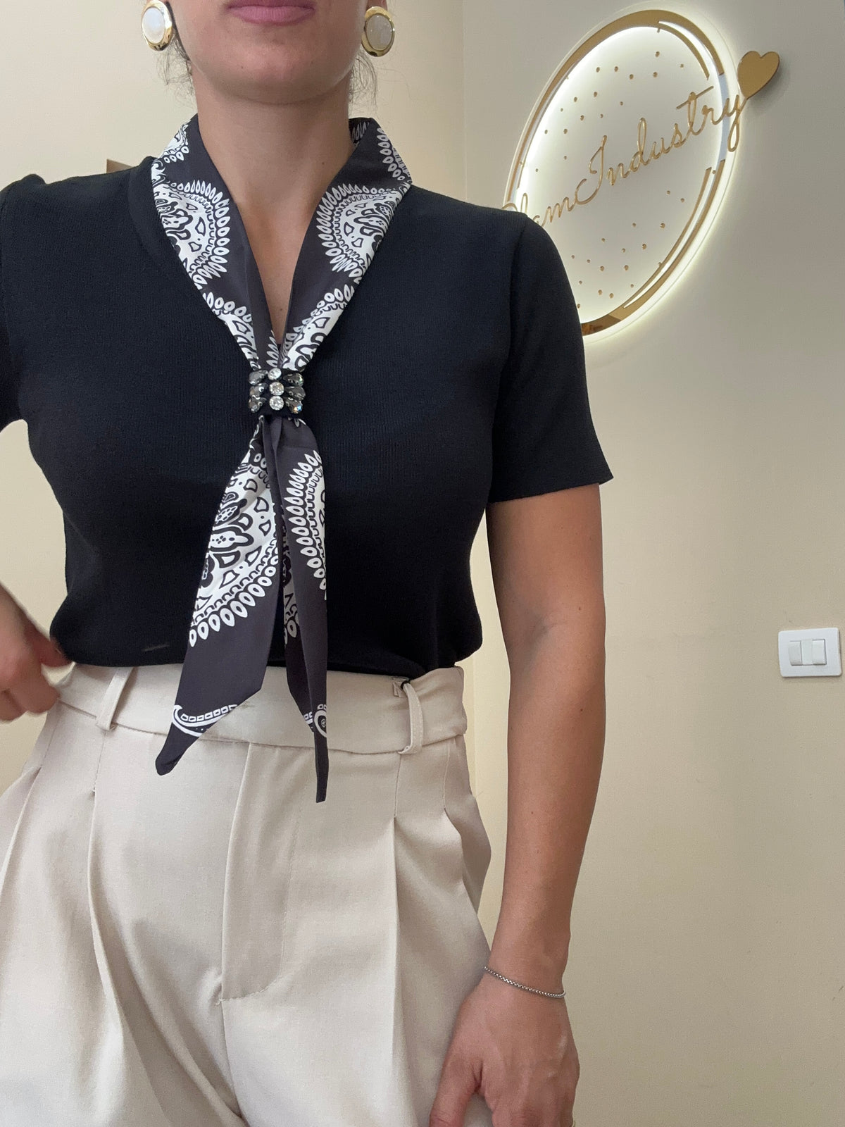 Maglia filo con foulard