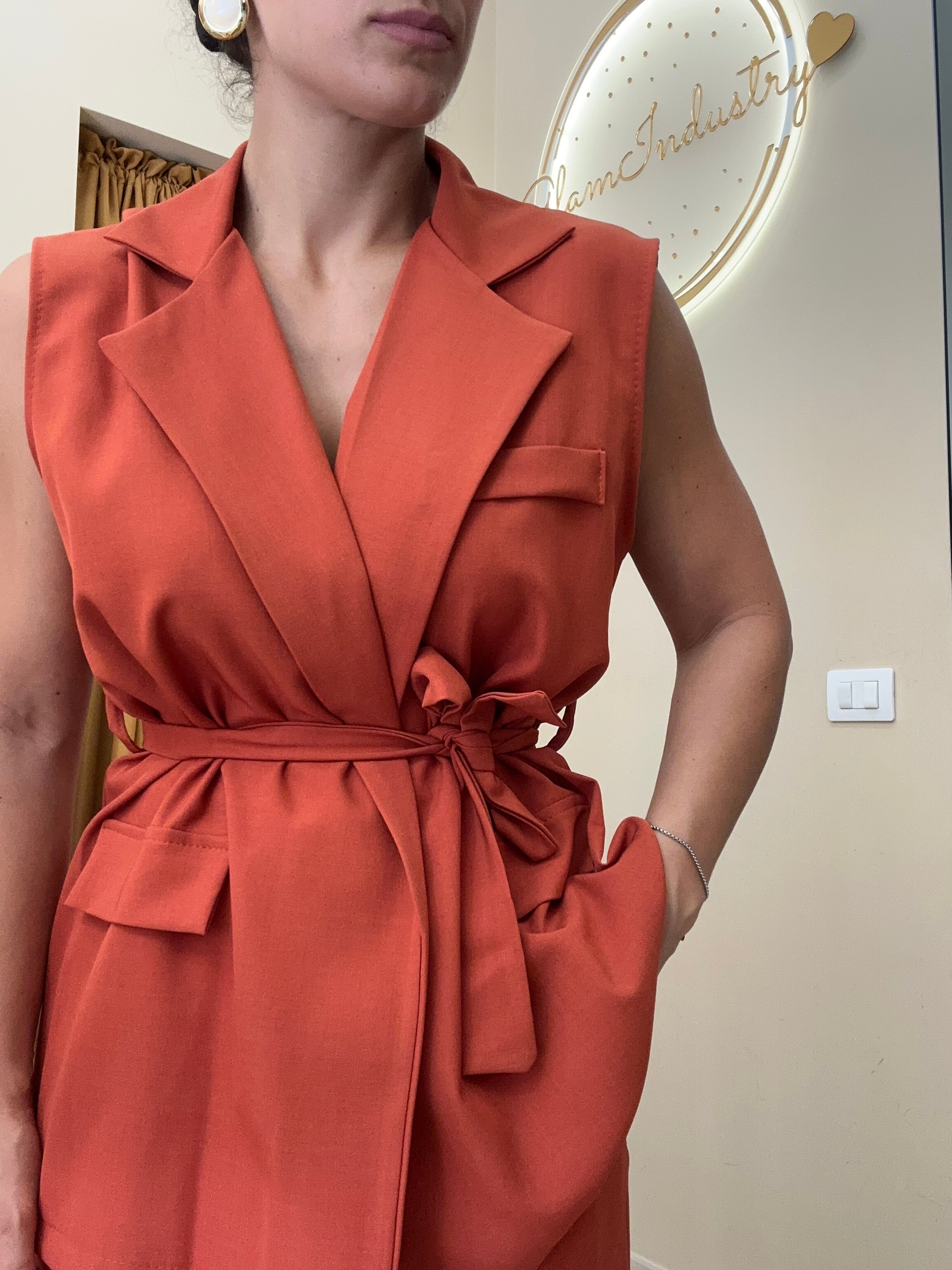Tailleur smanicato