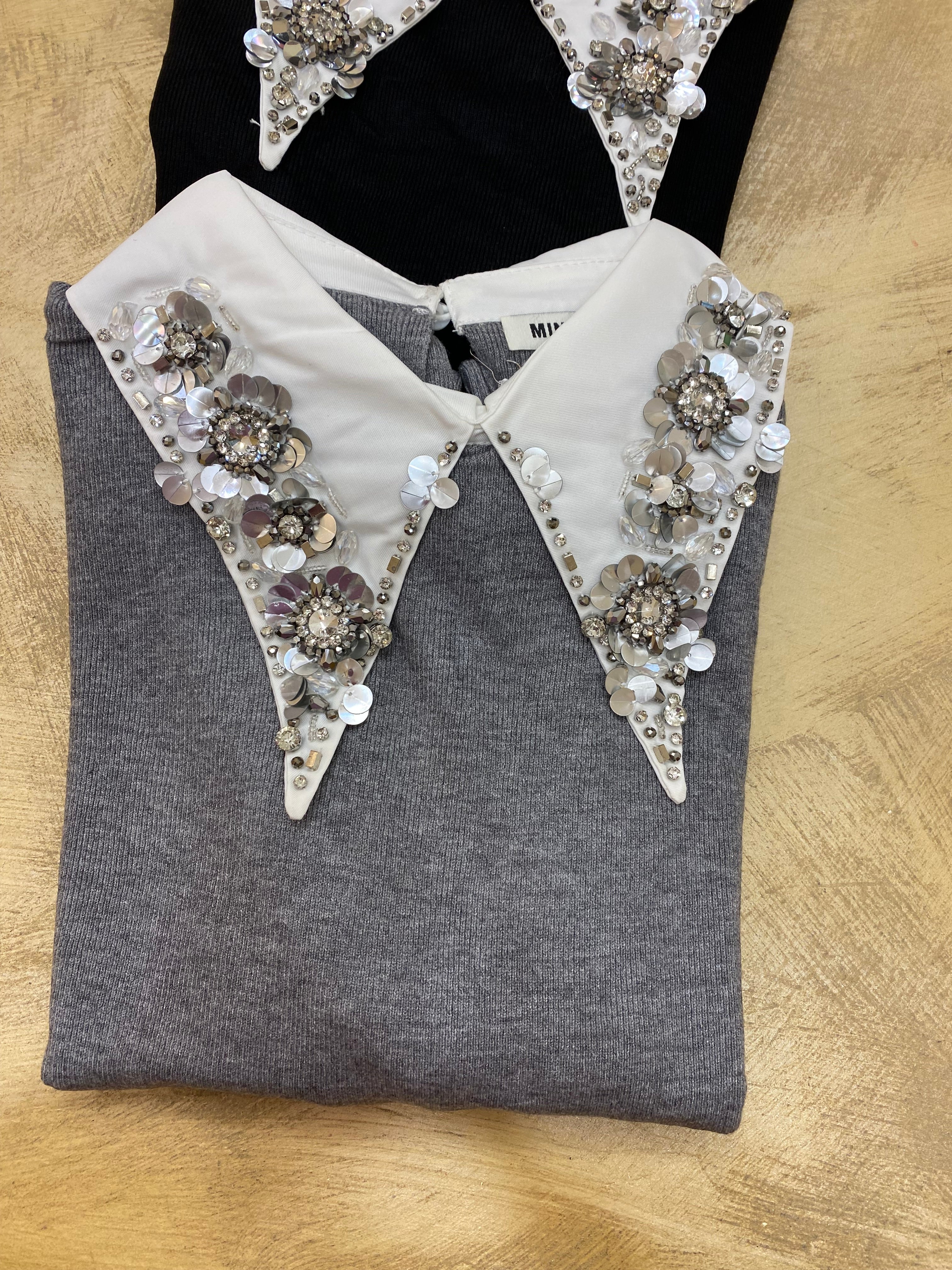 Maglia colletto fiori