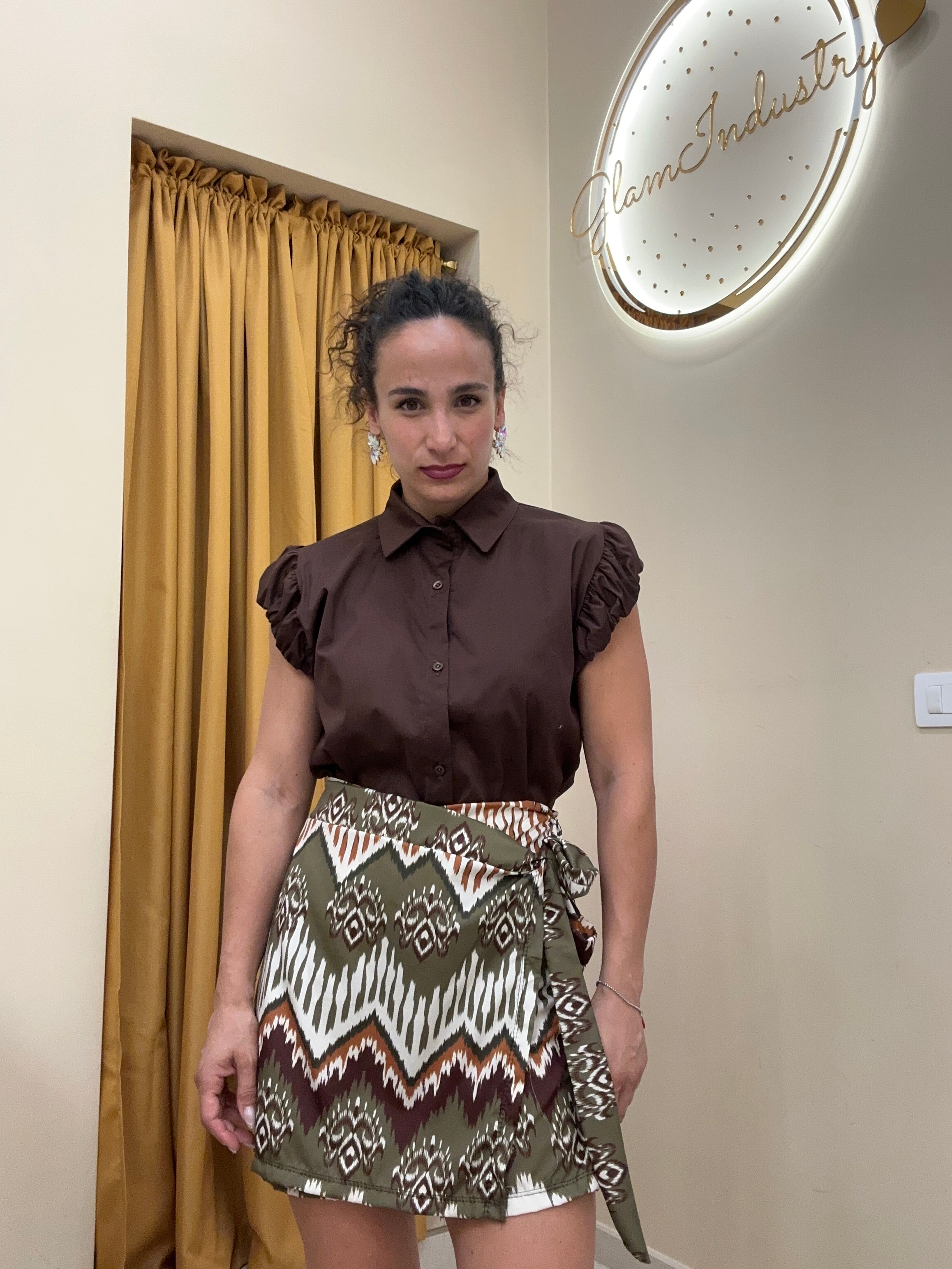 Camicia ali particolari