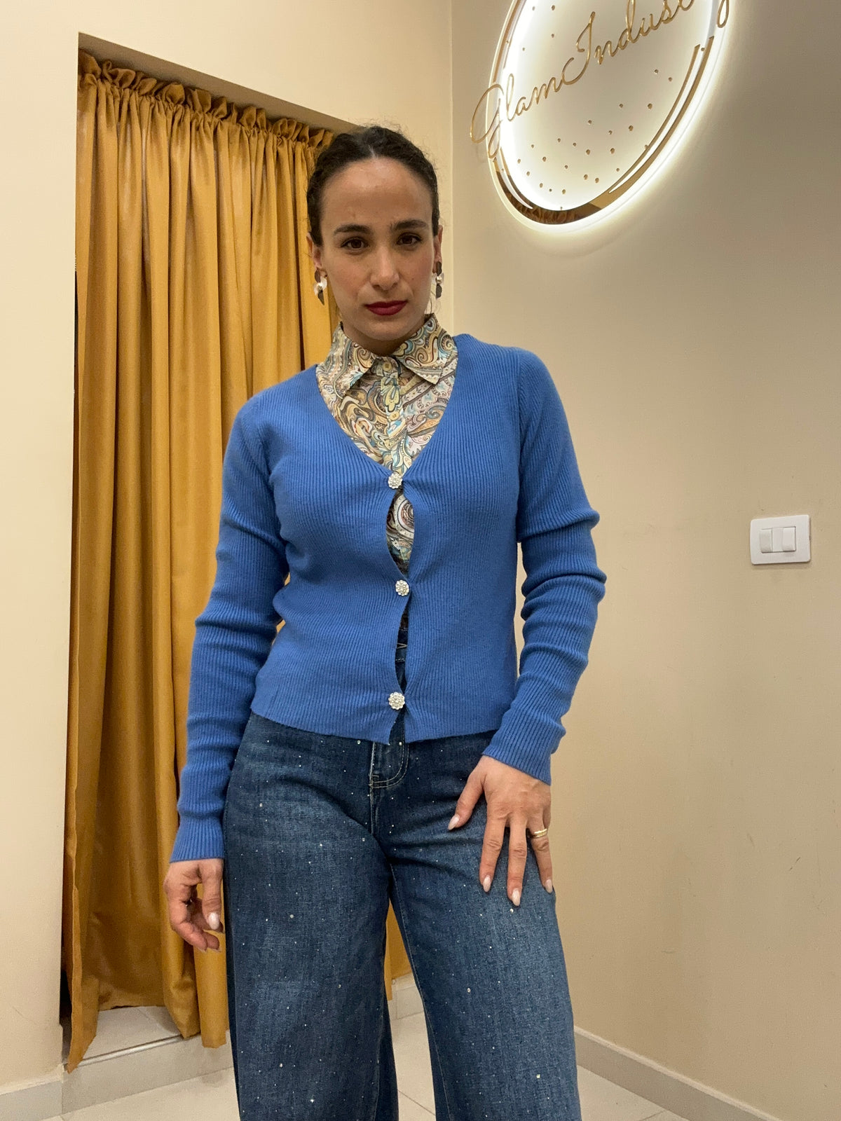 Cardigan tre bottoni