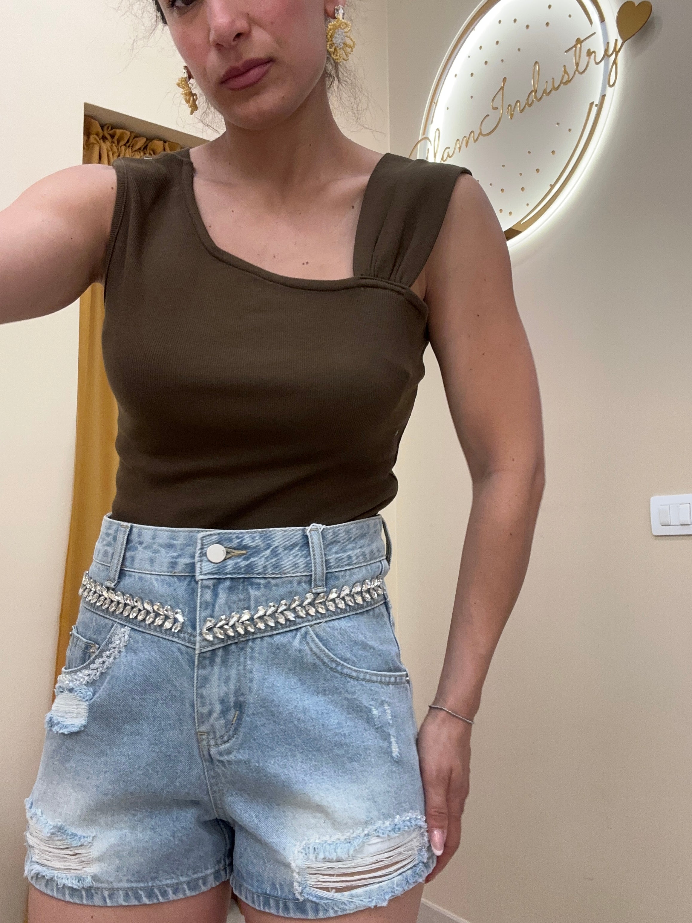 Short preziosa