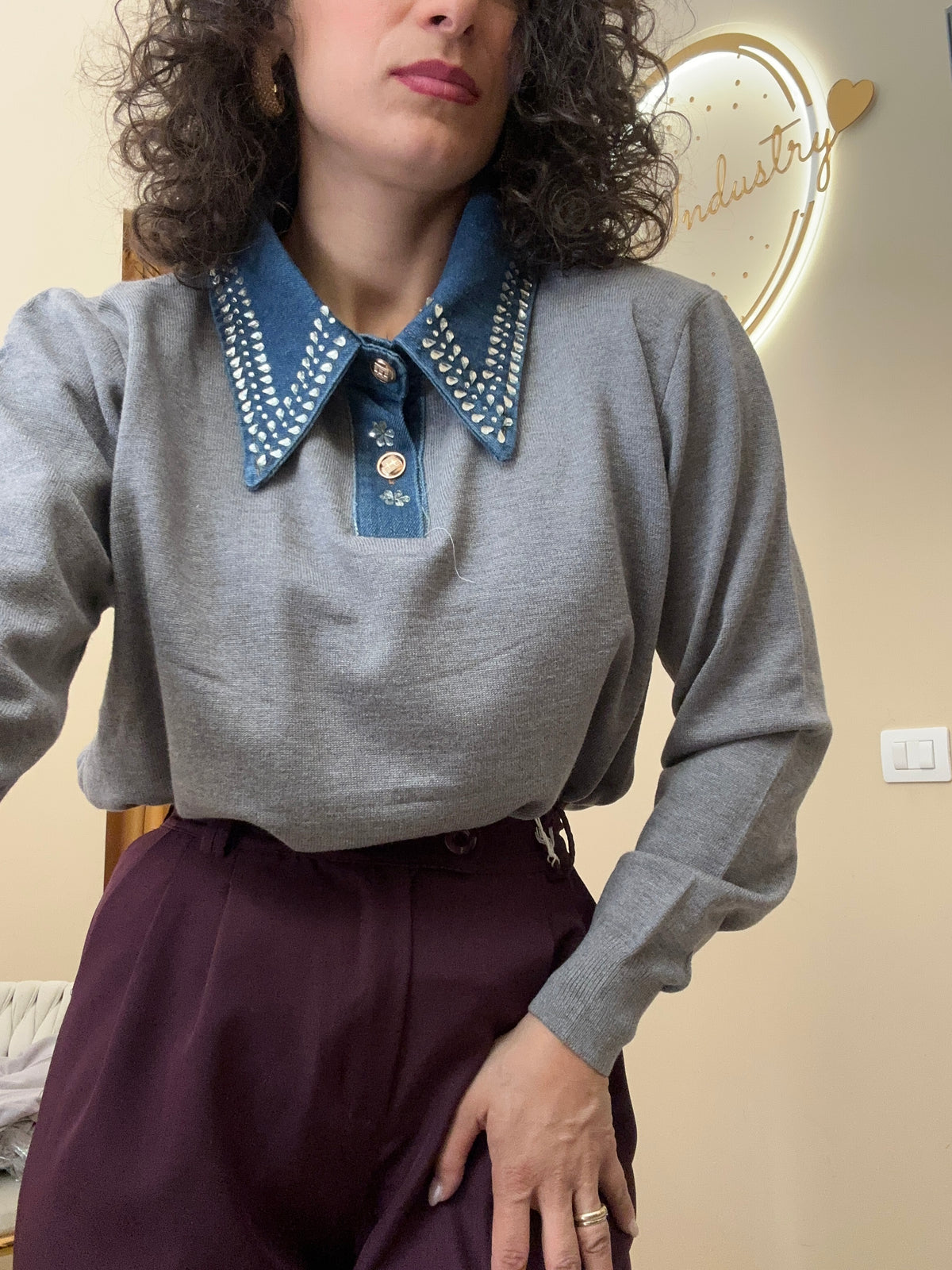 Pull con colletto in denim
