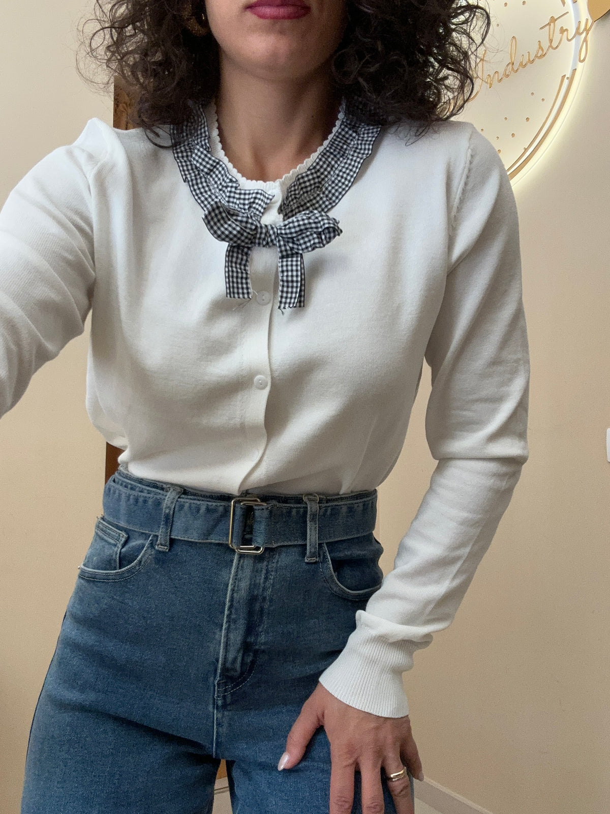 Cardigan fiocchetto