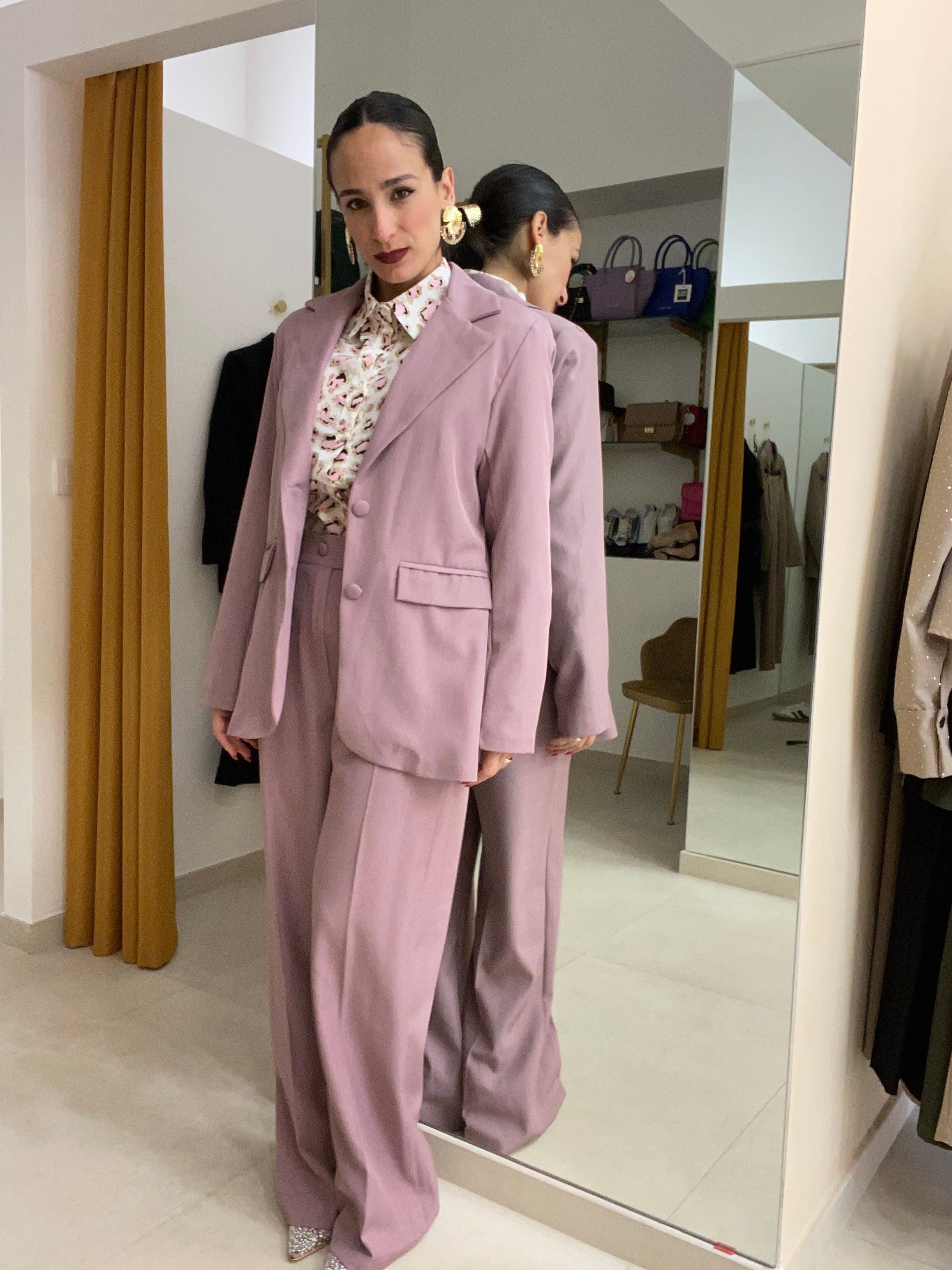 Tailleur scollatura posteriore