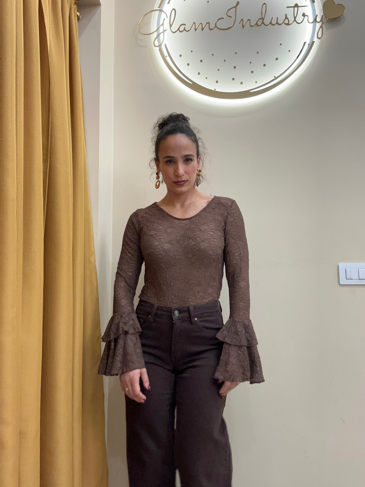 Blusa merletto con manica ampia